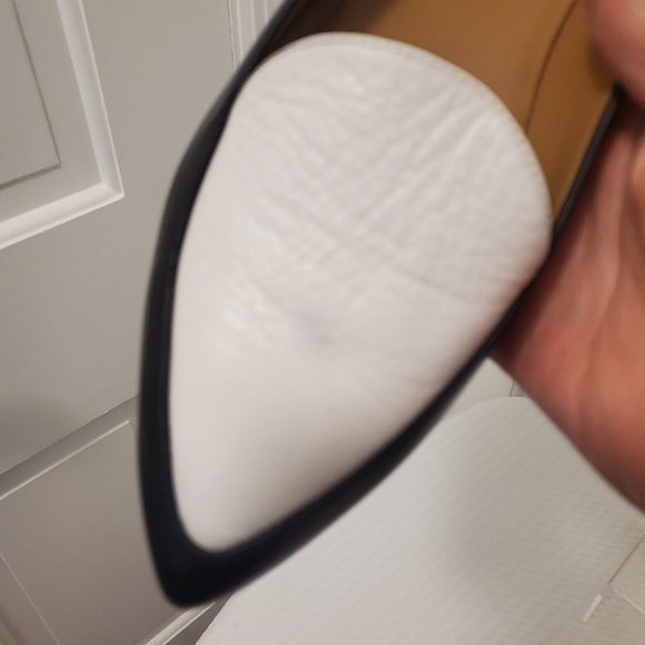 Everlane 2 Tone Black & White Pointed Leather Flat Loafers Size 8 - Picture 11 of 12